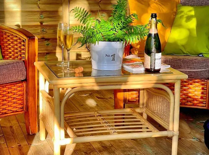 Romantic Quirky With Private Garden And Parking بيت للعطل *