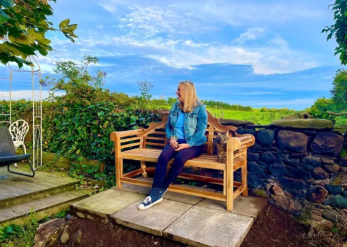 Romantic Quirky With Private Garden And Parking بيت للعطل Beckermet