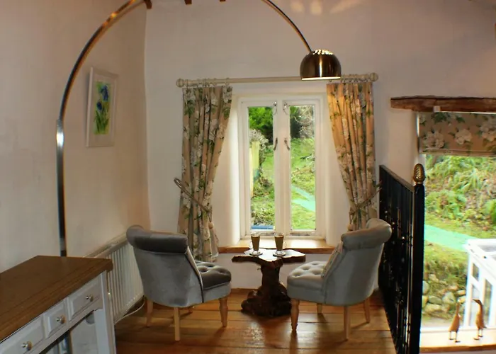 Romantic Quirky With Private Garden And Parking بيت للعطل *