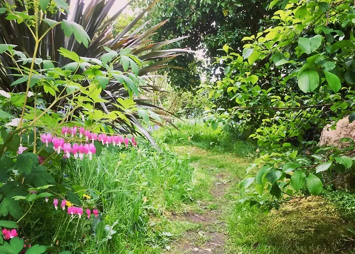 بيت للعطل Romantic Quirky With Private Garden And Parking *