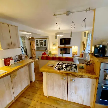 Ferienhaus Romantic Quirky With Private Garden And Parking Beckermet