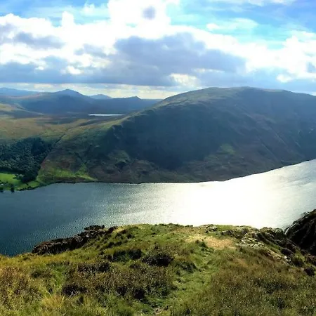 Romantic Quirky With Private Garden And Parking Beckermet