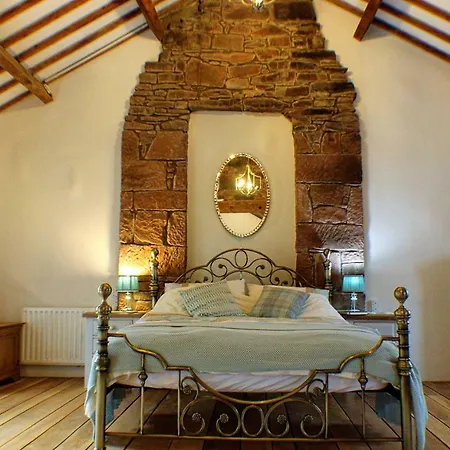 Hébergement de vacances Romantic Quirky With Private Garden And Parking Beckermet